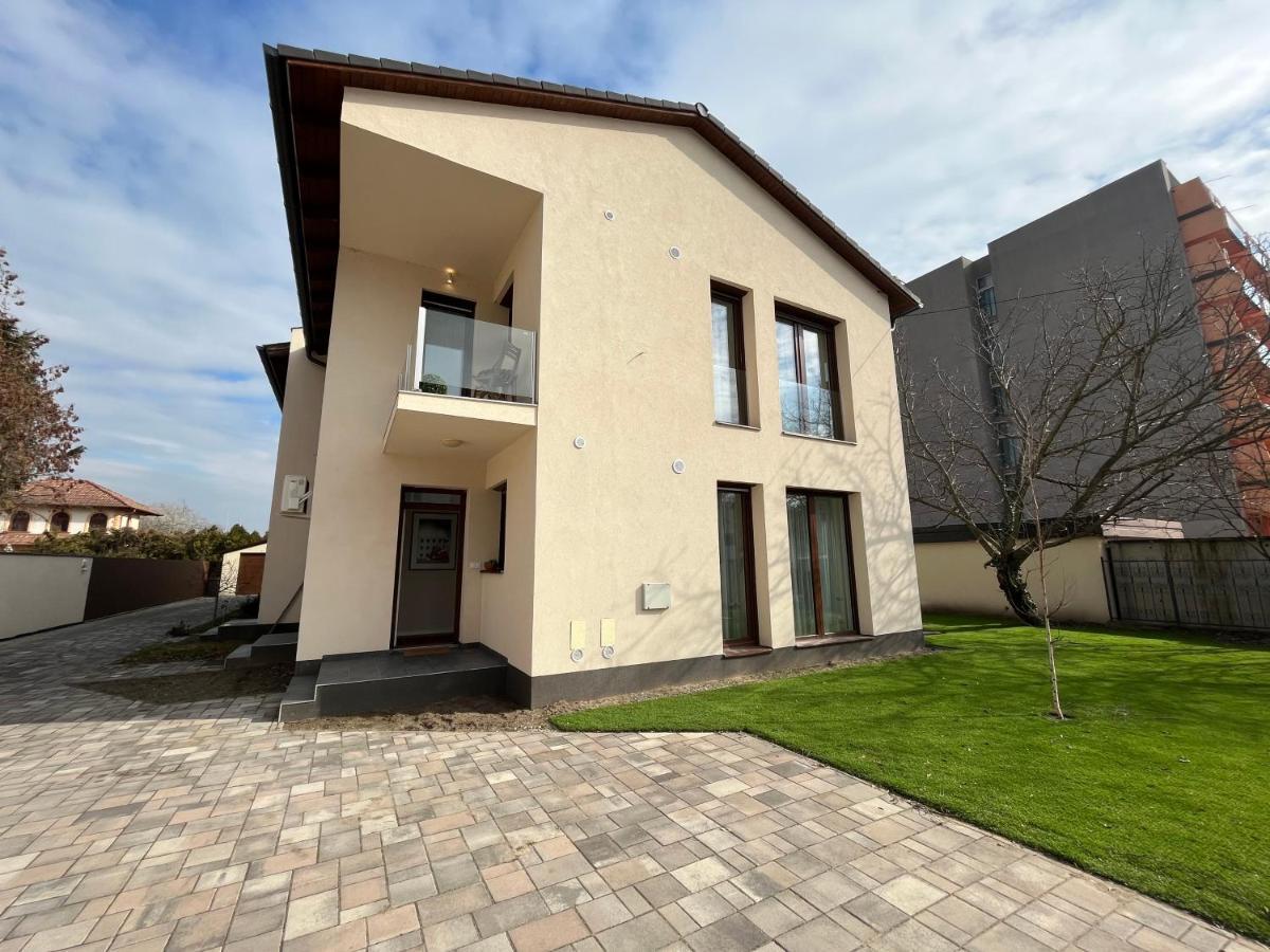 Nature In The City Lower Storey Bestern Seghedin Exterior foto